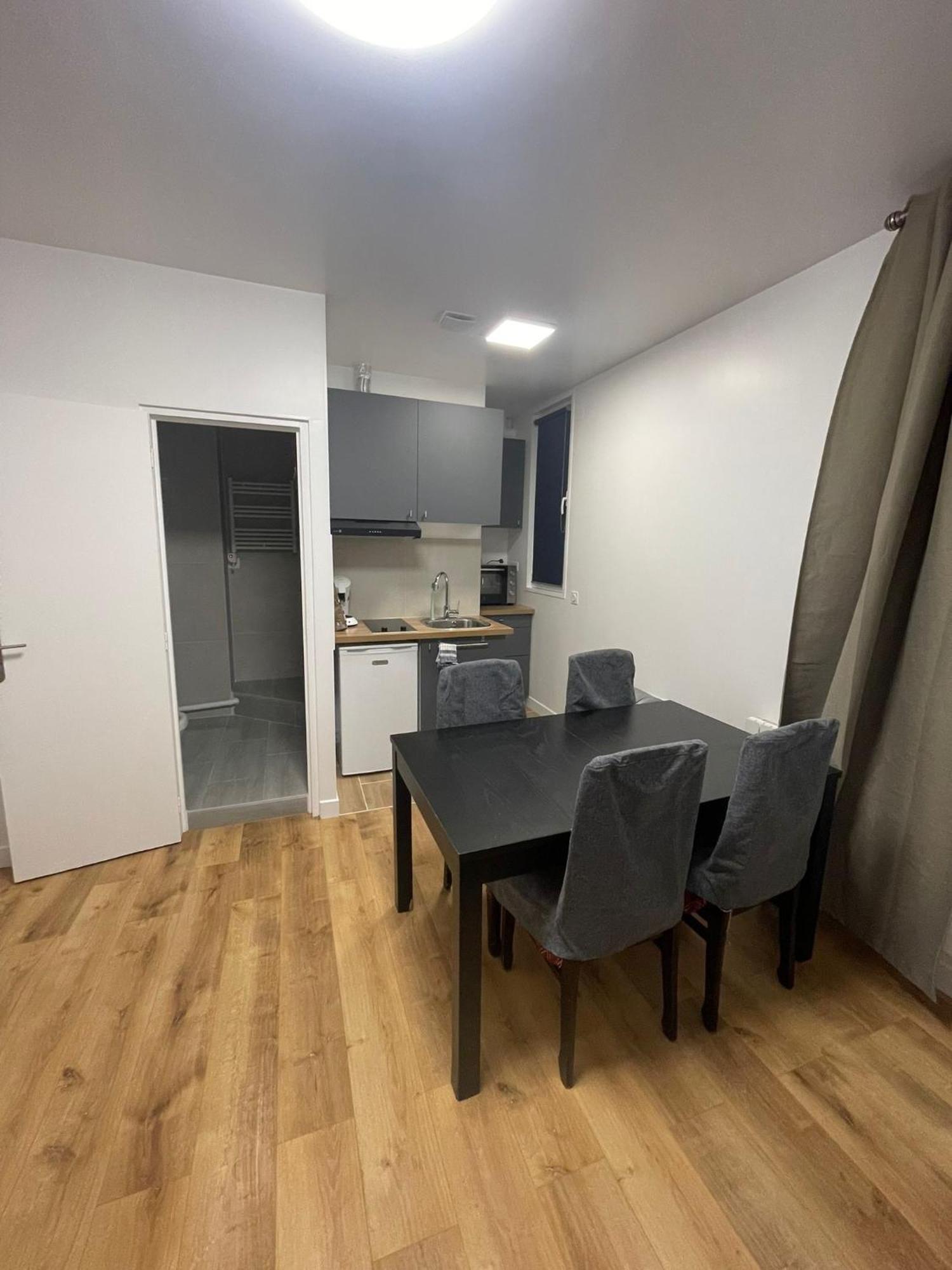 Lacharriere-Logement Entier 38M2 Paris Exterior foto